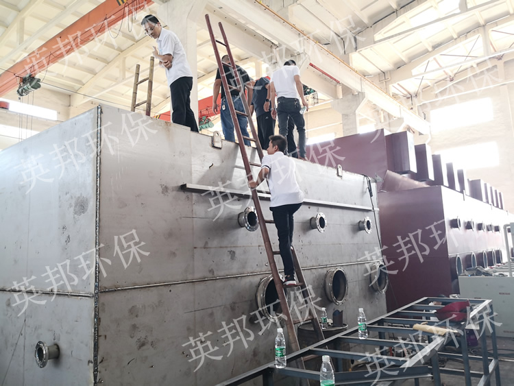客户检查定制不锈钢一体化净水器